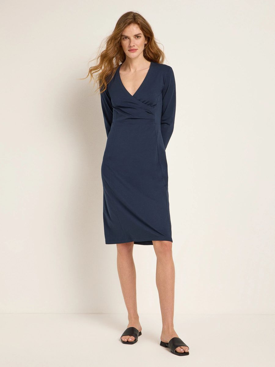 Elegantes Midikleid in Wickeloptik