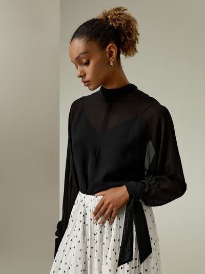Fließendes Chiffon-Blusenset mit Bindebändern