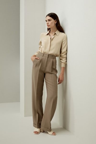 Raffinierte Seidenbluse mit Knopfleiste