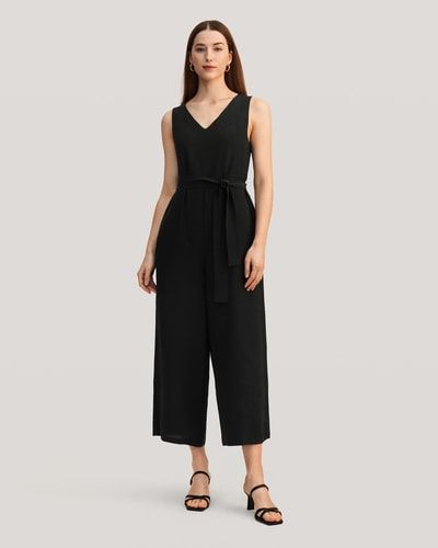 Eleganter Seiden-Jumpsuit mit Gürtel