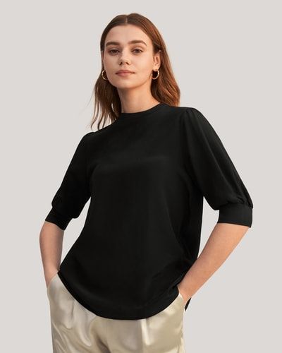 Minimalistisches Seidentop mit Rippbündchen