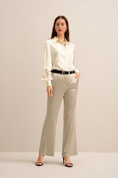 Elegante Seidenbluse mit Spitzendetails