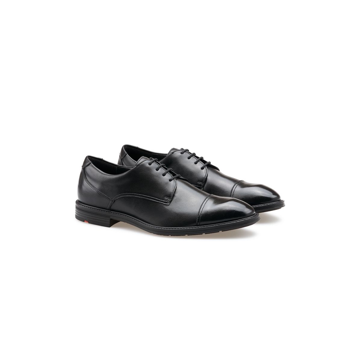 Eleganter Derby mit Kappe