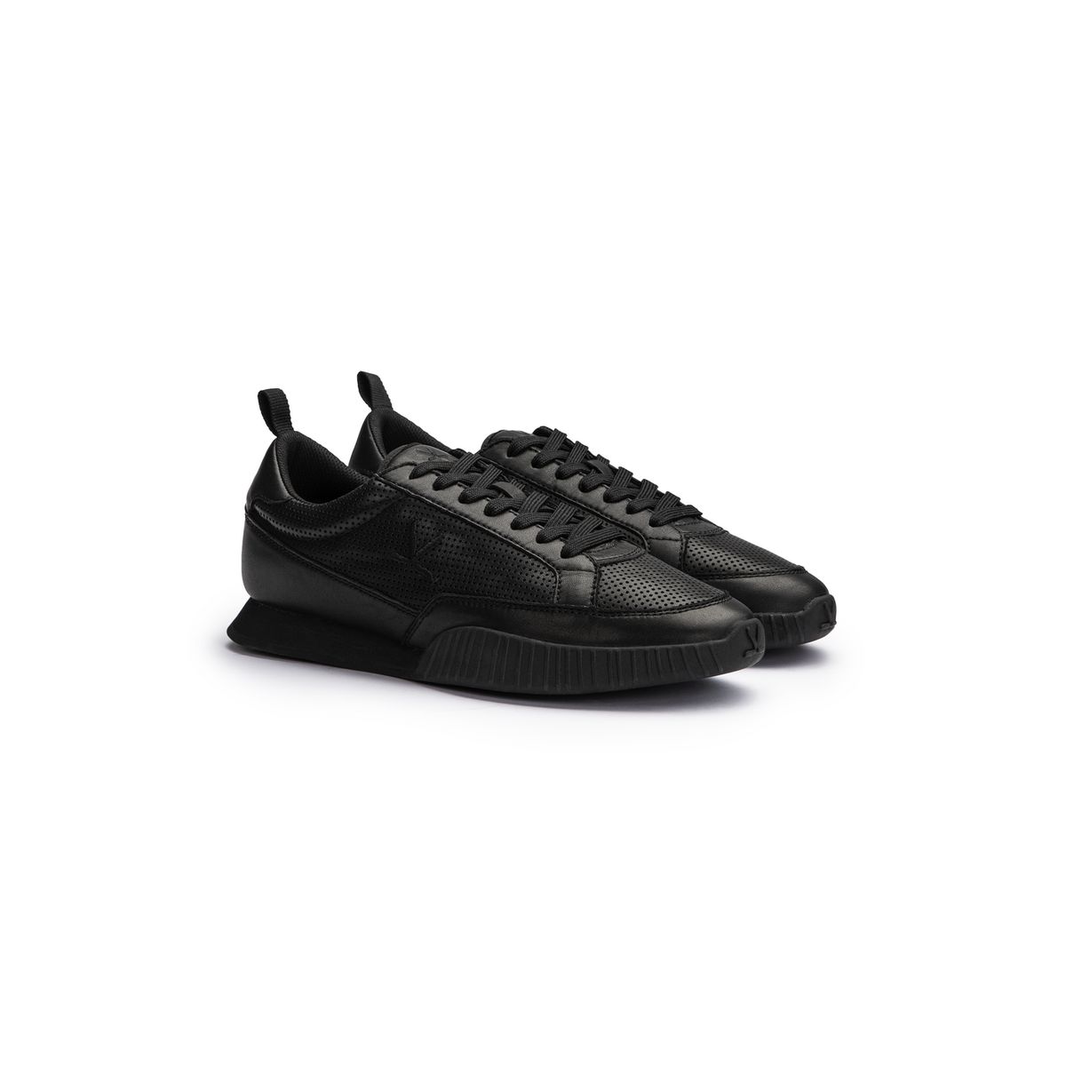 Low-Top Sneaker aus gelochtem Leder