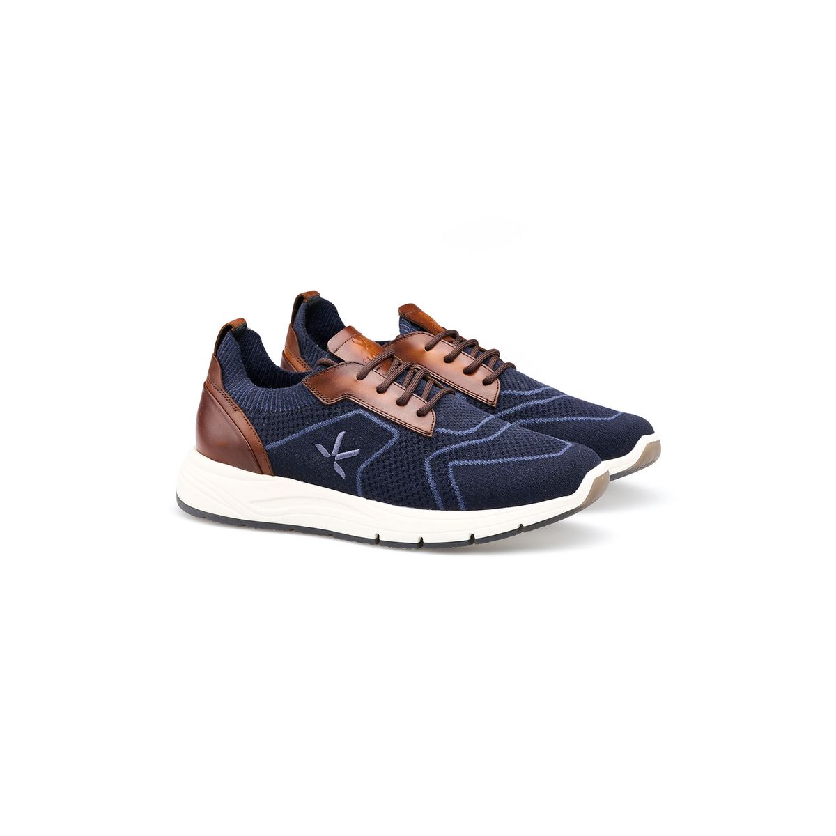 Materialmix Low-Top Sneaker