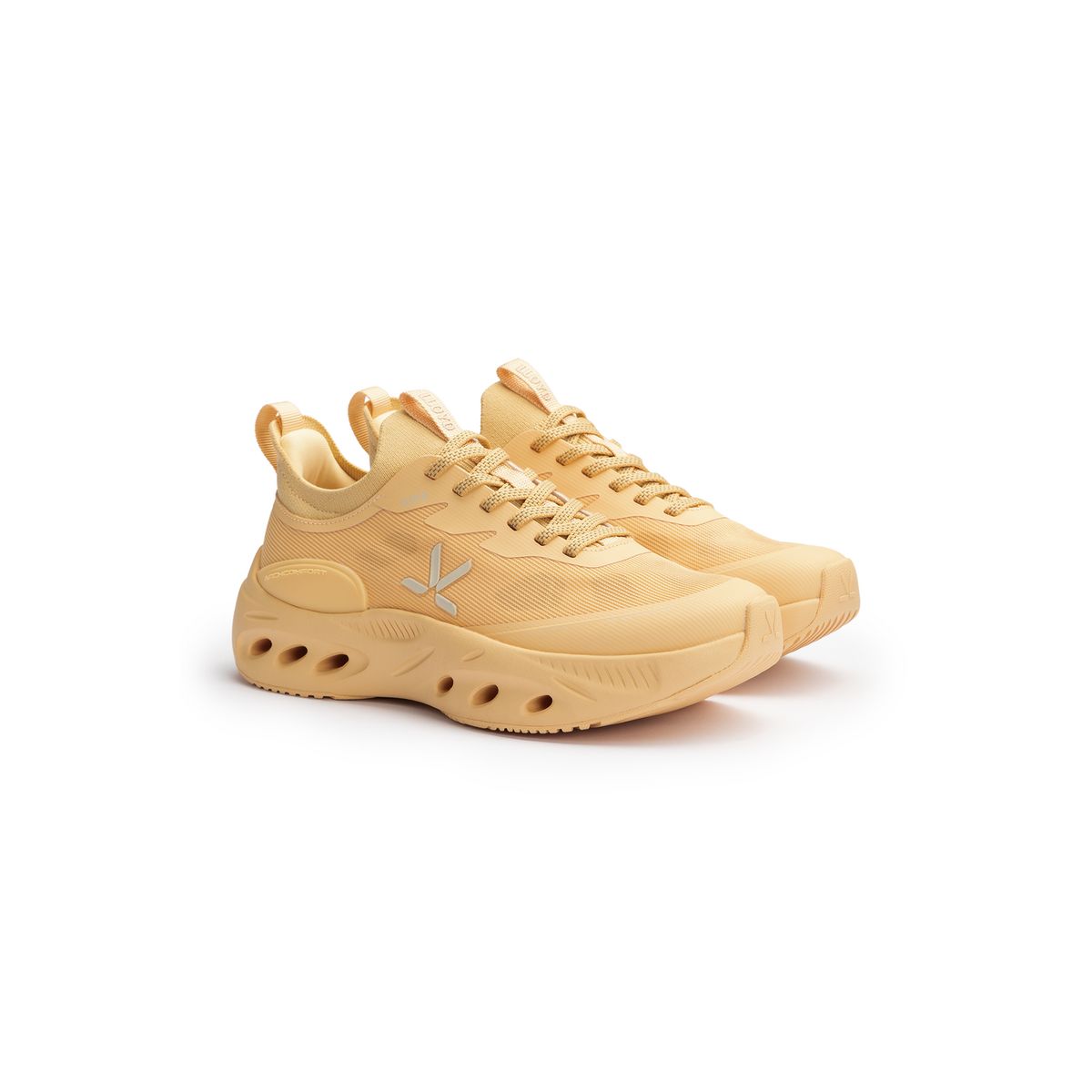 Moderner Mesh-Plateau-Sneaker