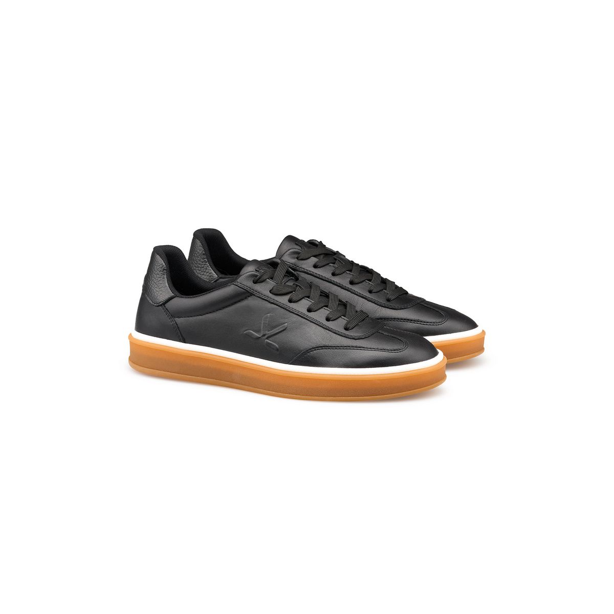Minimalistischer Low-Top Leder-Sneaker