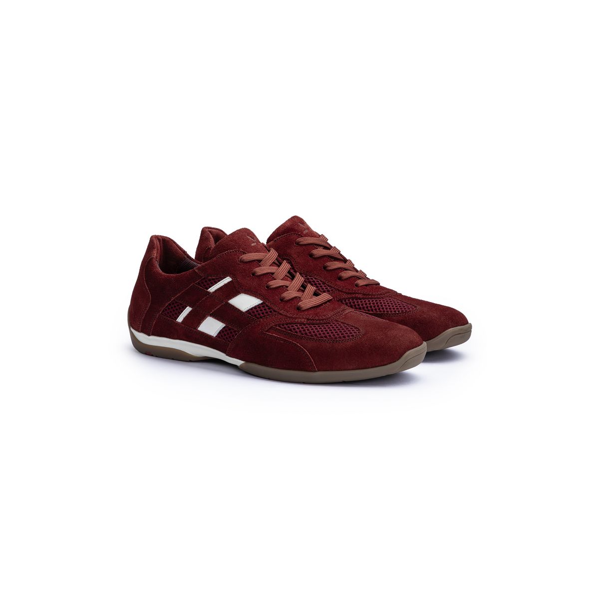 Flacher Sneaker aus Mesh und Rauleder