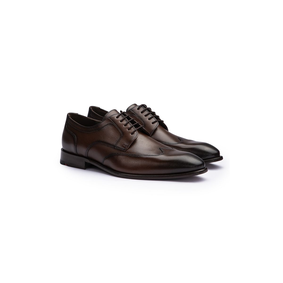 Derbyschuhe mit schmaler Karreekappe