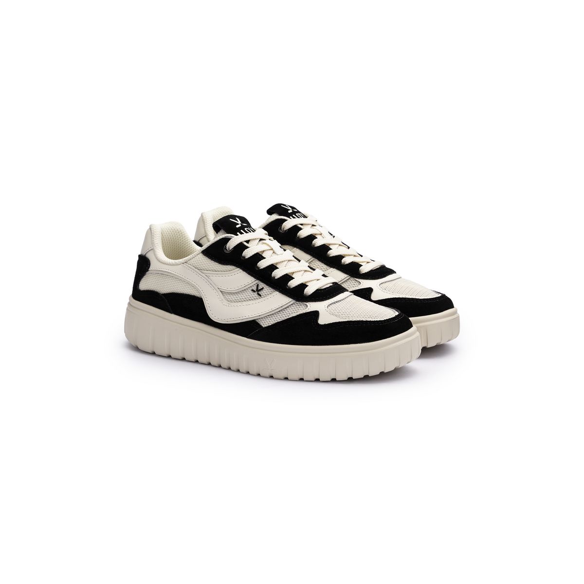 Low-Top Sneaker aus Mesh und Leder