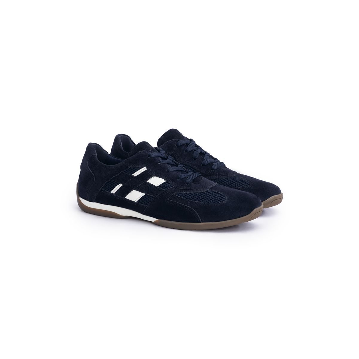 Sneaker aus Rauleder und Mesh