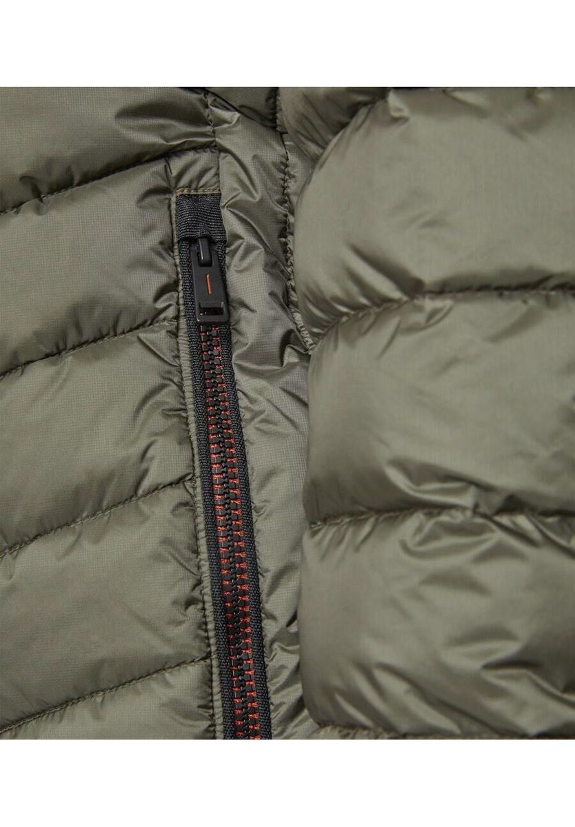 Leichte Steppjacke mit Stehkragen