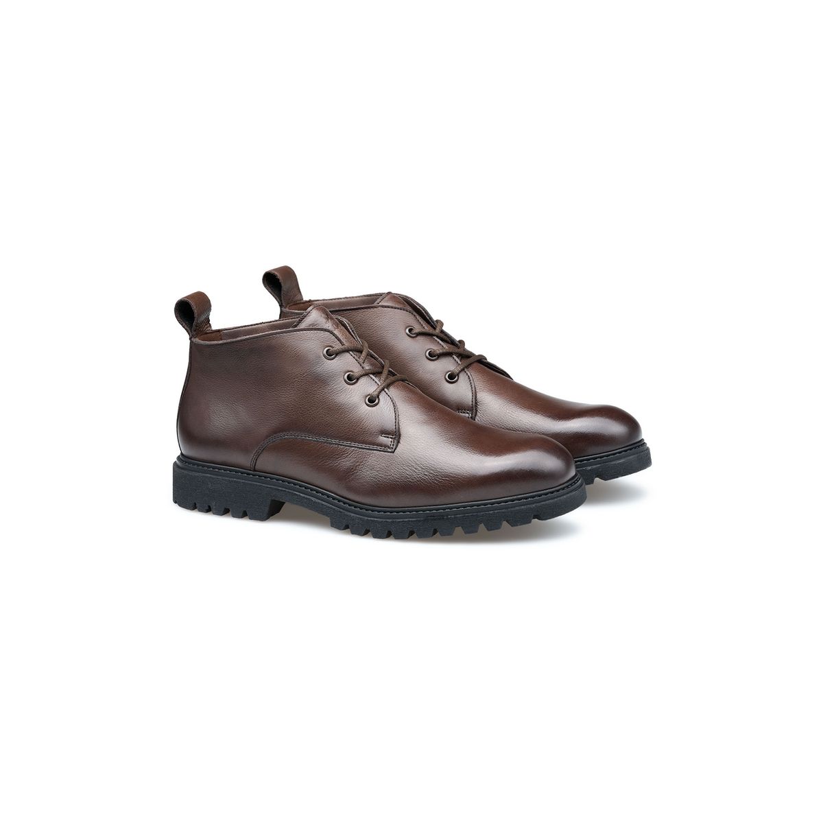 Geschnürte Stiefeletten aus genarbtem Leder