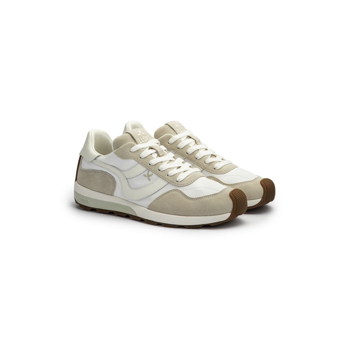 Strado Wave Low-Top Sneaker