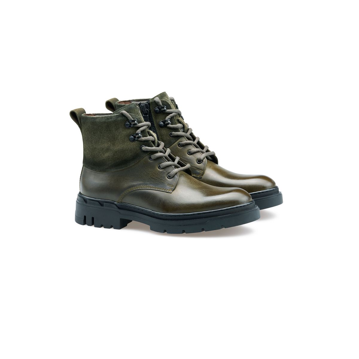 Schnürstiefeletten mit Materialmix