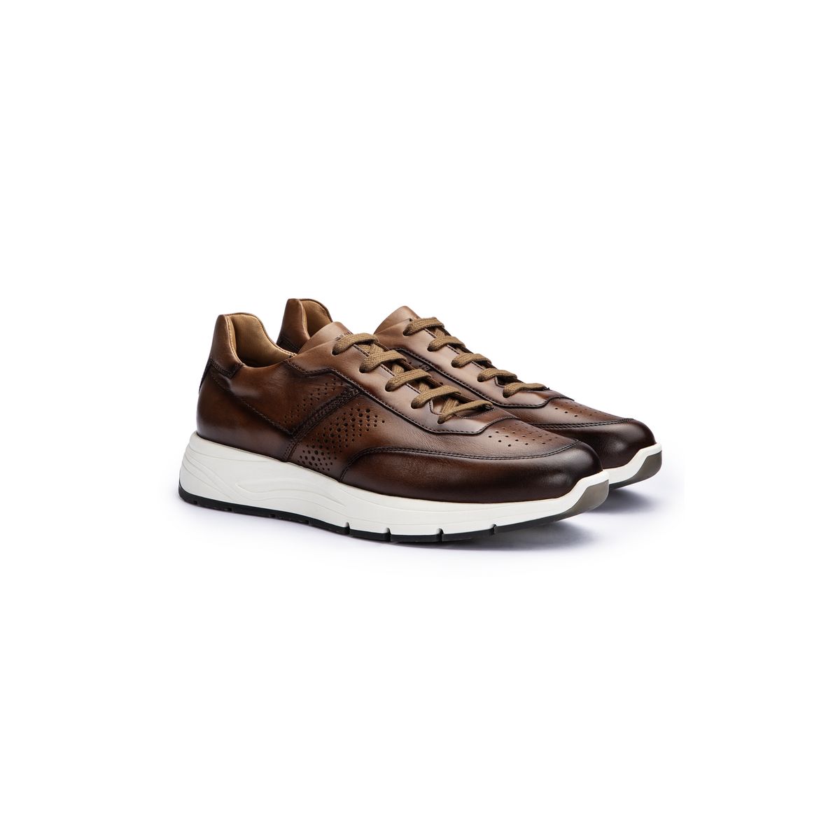 Edler Ledersneaker mit Kontrastsohle