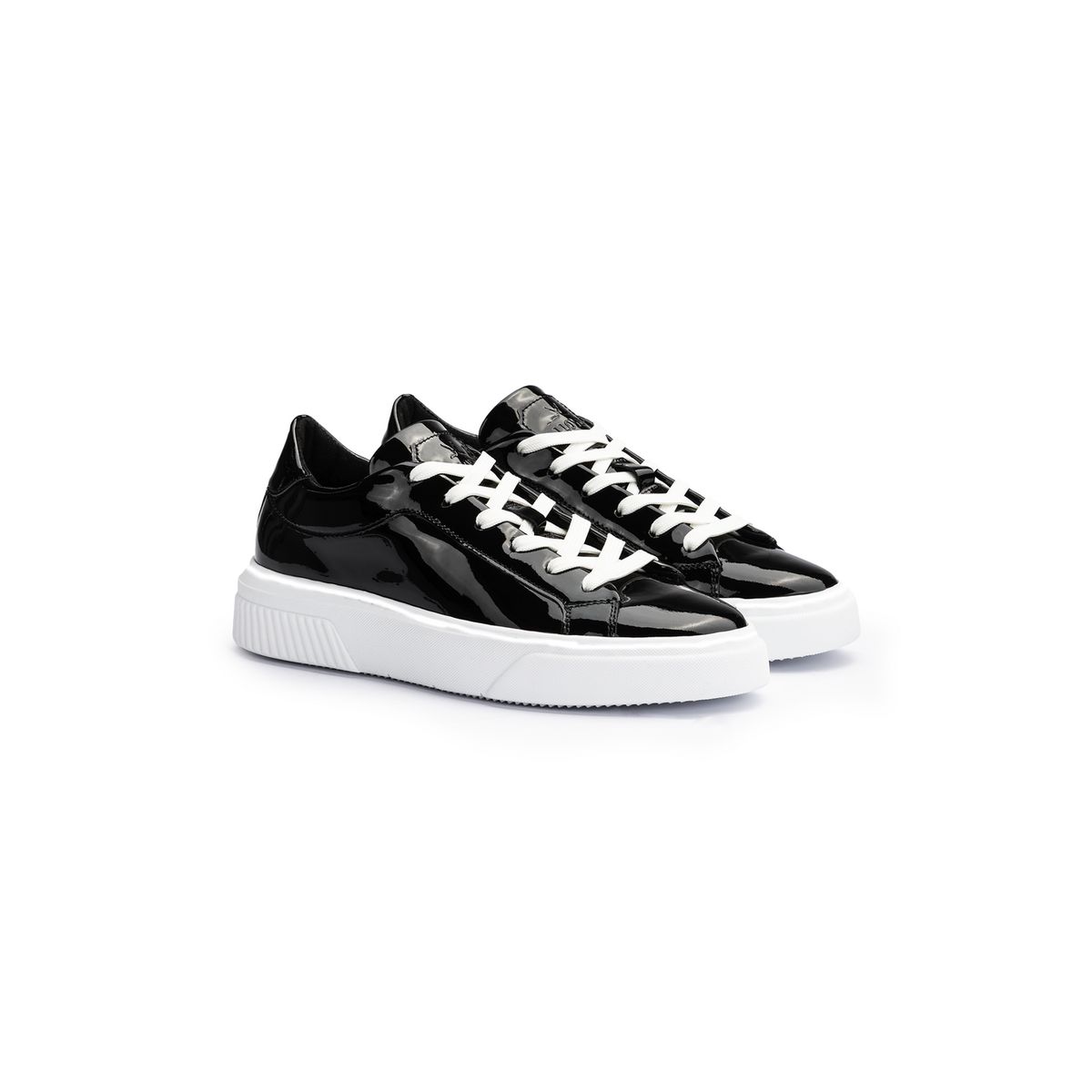 Plateau-Sneaker aus Lackleder