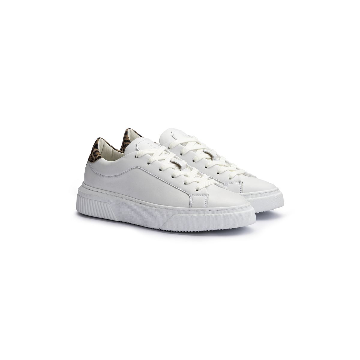 Low-Top-Sneaker mit Leoparden-Detail