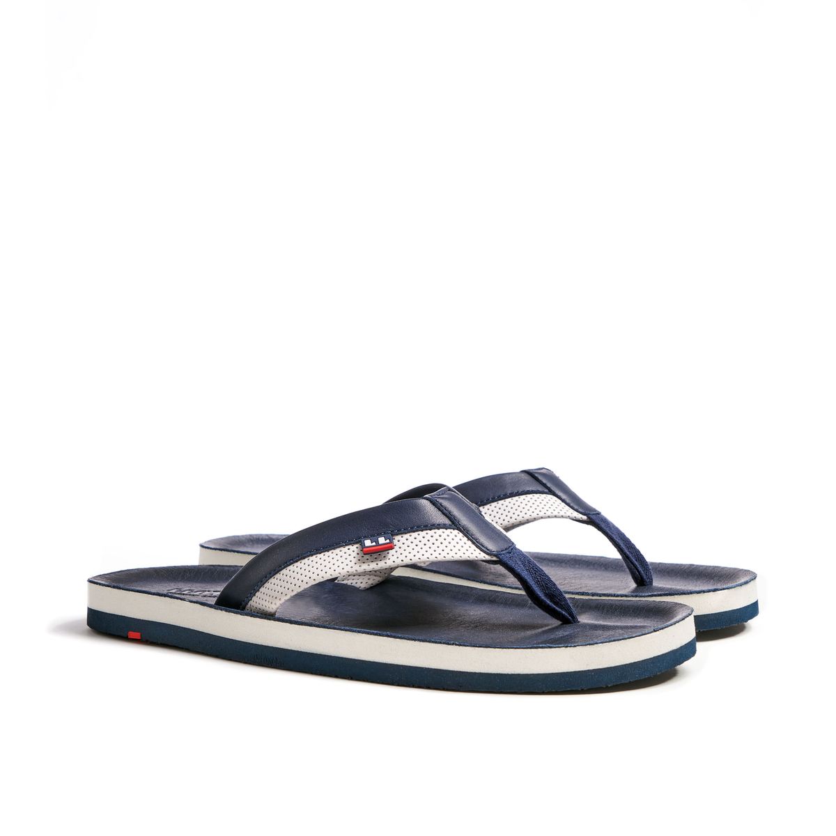 Zehentrenner mit perforiertem Leder