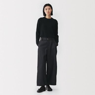 Minimalistische Cocoon-Jeans aus Recycling-Denim