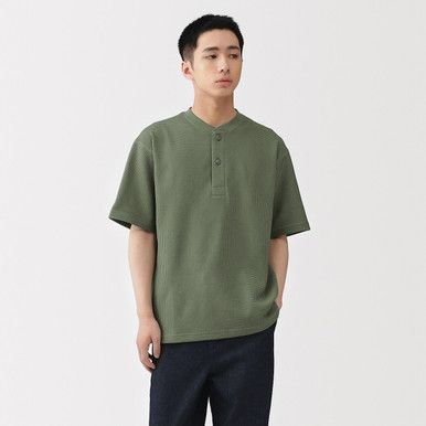 Schnelltrocknendes Henley mit Waffelstruktur