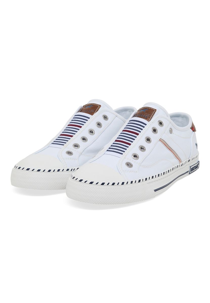 Maritime Slip-On Sneaker aus Canvas