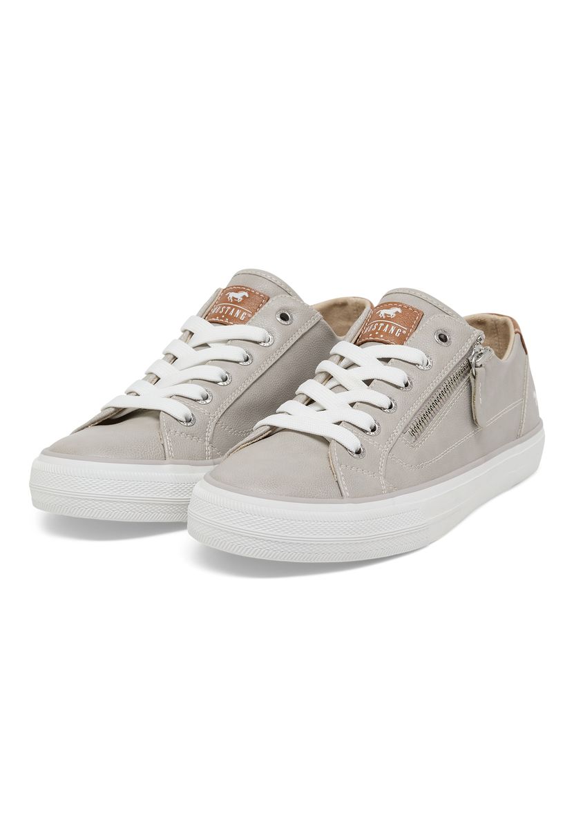Lässiger Low-Top mit seitlichem Reißverschluss