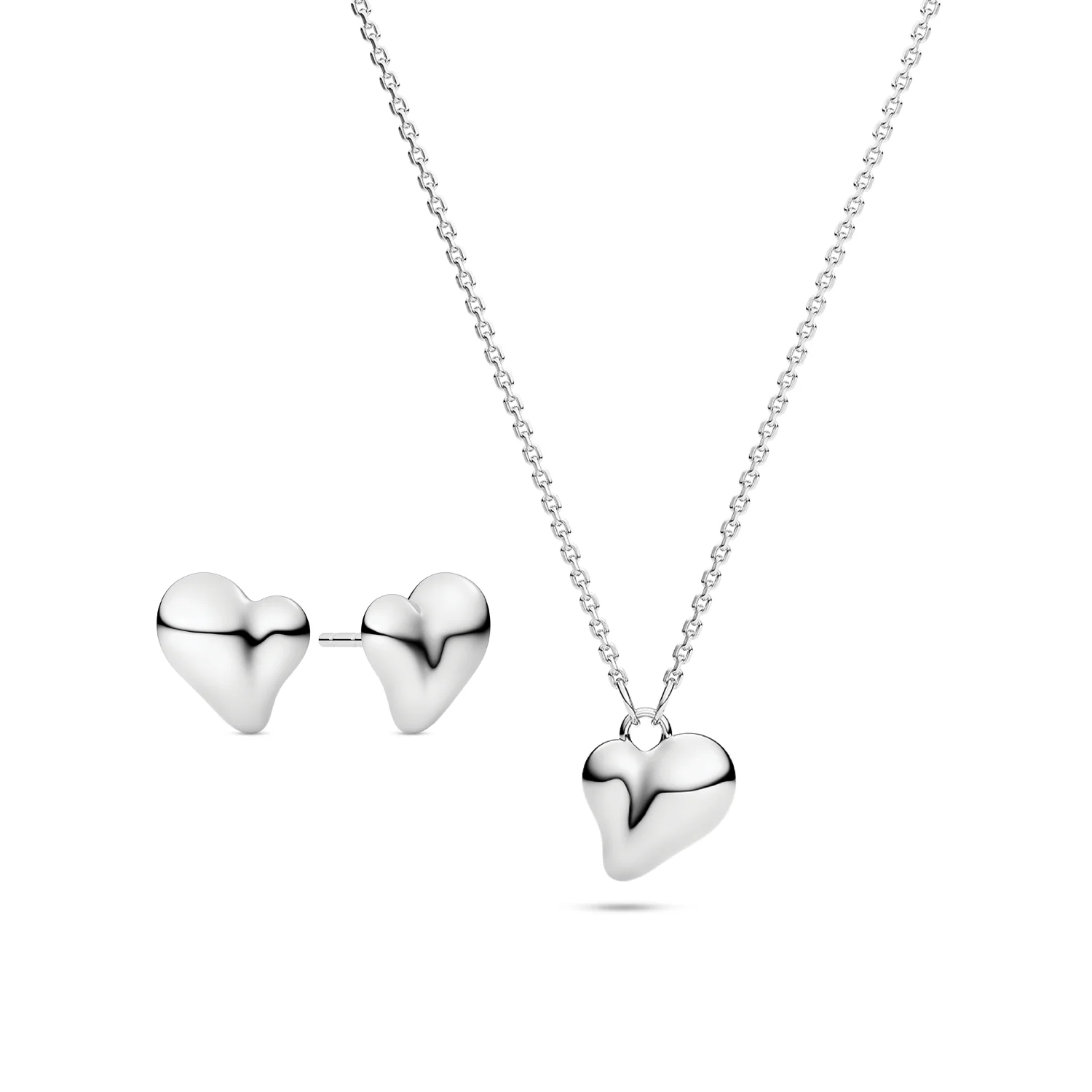Poliertes Schmuckset mit Herzmotiven
