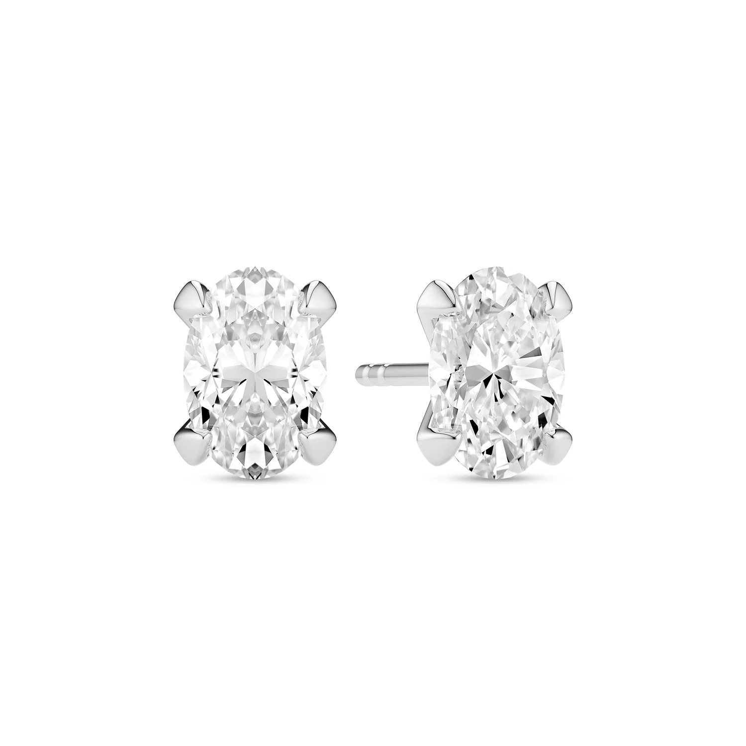 Ovale Solitär Diamant Ohrstecker
