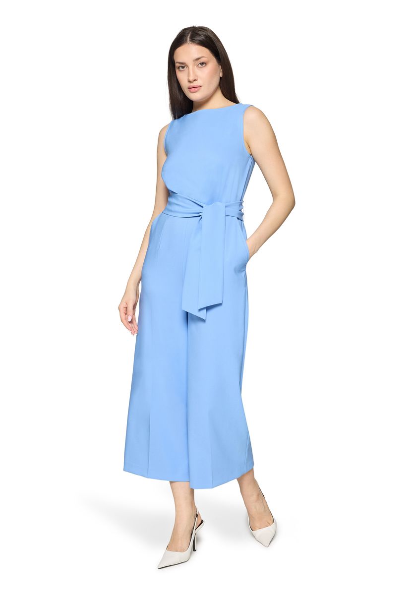 Ärmelloser Jumpsuit mit verkürztem Bein und Gürtel
