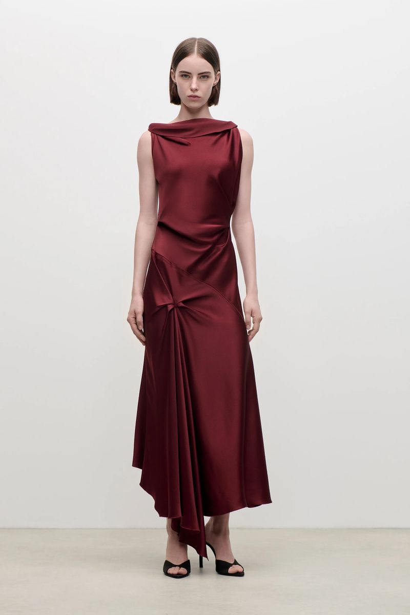 Drapiertes Satin-Midikleid