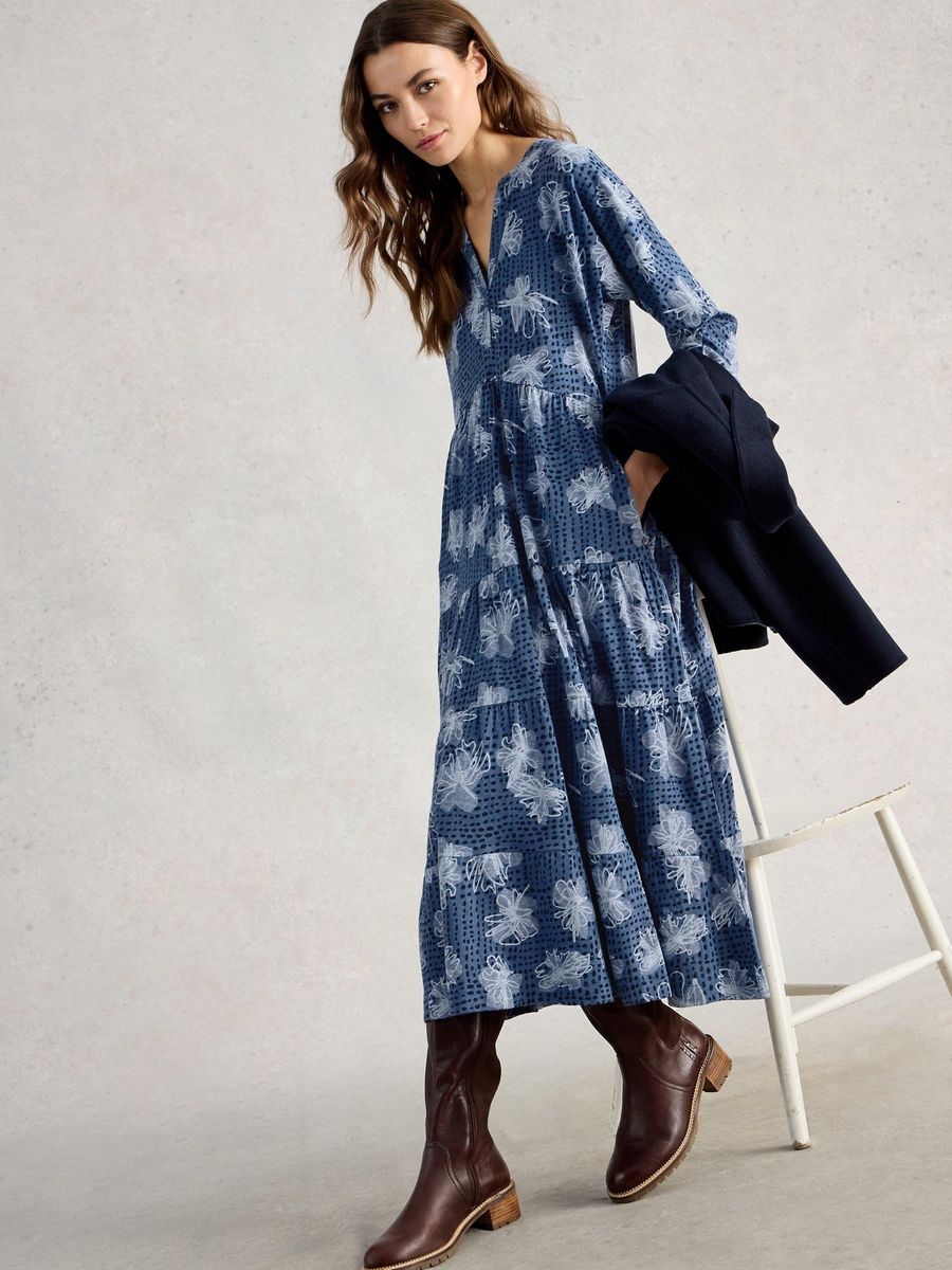 Stufen-Jerseykleid mit grafischem Print