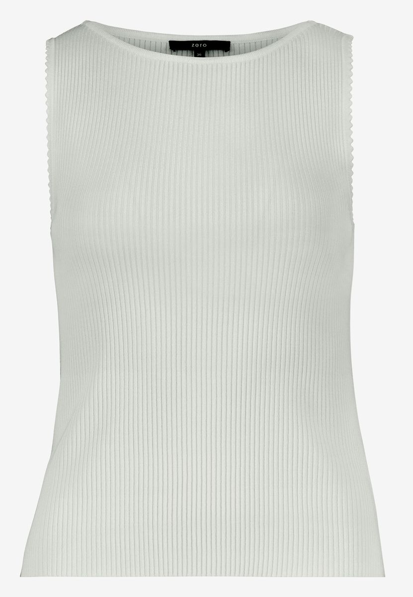Geripptes Stricktop mit U-Boot-Ausschnitt