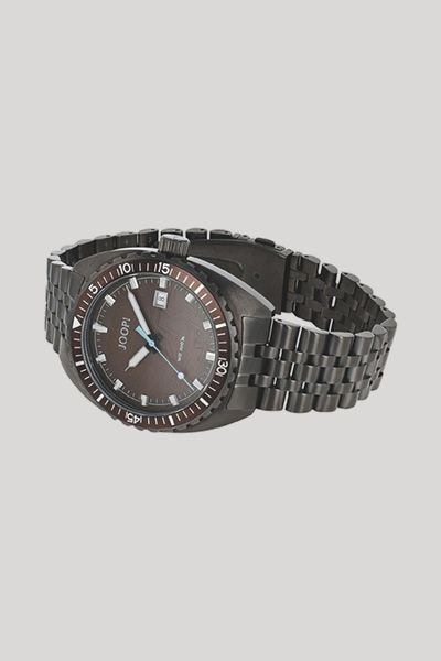 Robuste Gliederarmbanduhr im Taucherstil