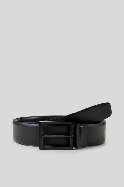 Minimalistischer Ledergürtel mit Metallschließe