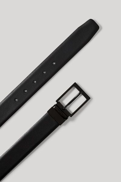 Minimalistischer Ledergürtel mit Metallschließe