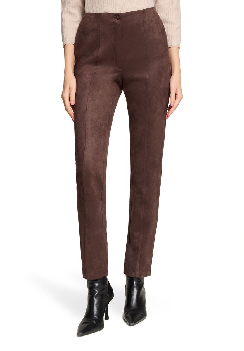 Schmale Wildlederhose
