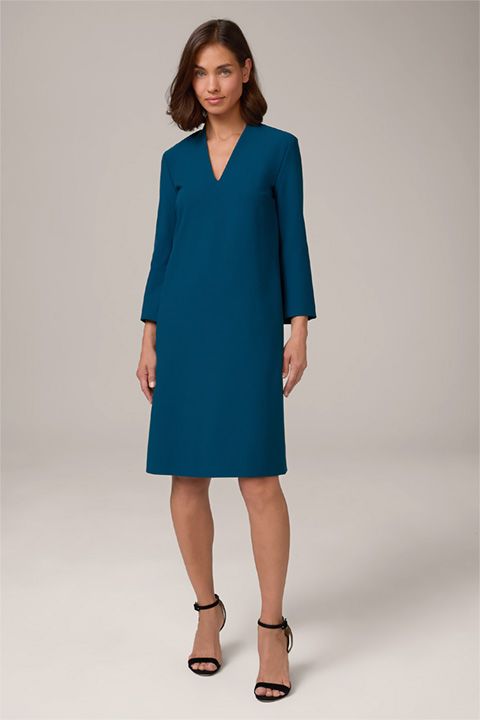 Eggshape-Kleid aus Crêpe mit V-Ausschnitt