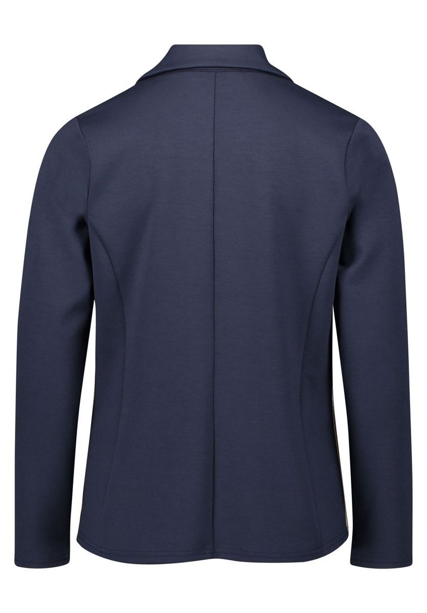 Klassischer taillierter Blazer mit Taschen