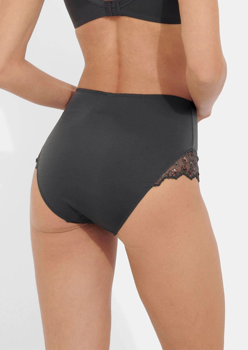 Taillenslip mit floraler Stickereispitze