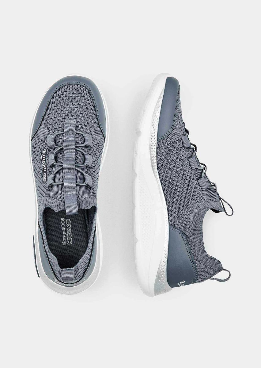 Slip-On Sport-Sneaker aus Strick