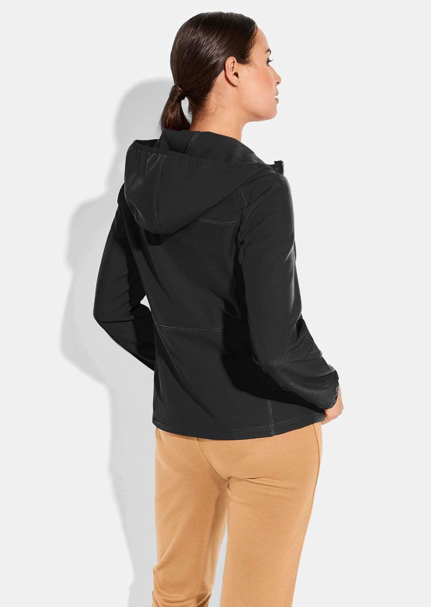 Funktionale Softshell-Jacke mit Kapuze