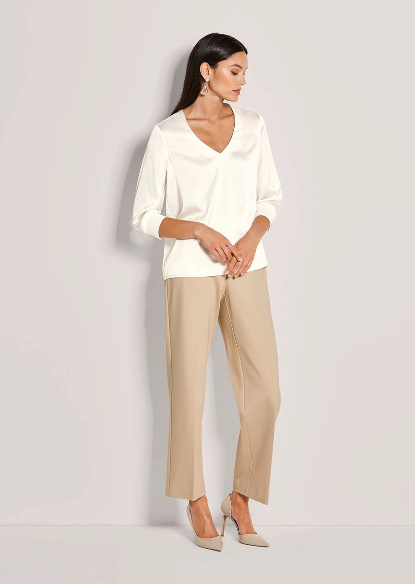 Elegante Seidenstretch-Bluse mit V-Ausschnitt