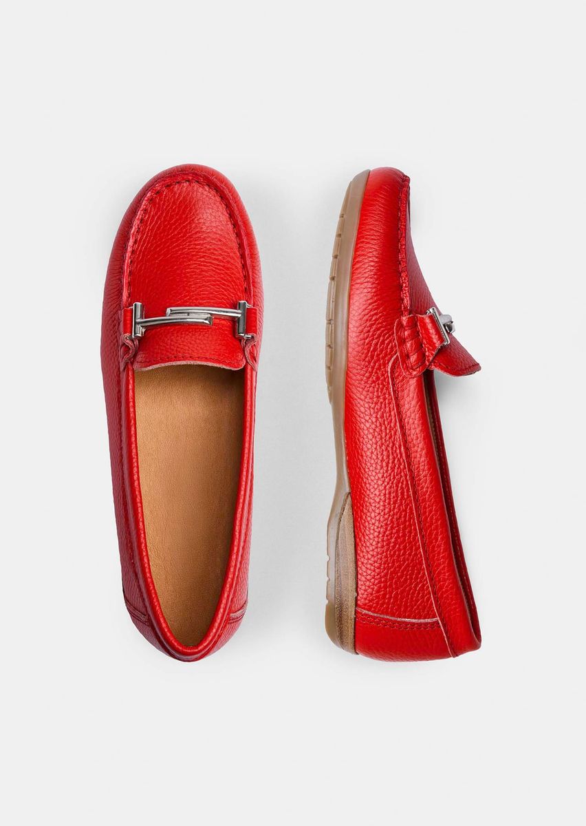 Strukturierte Leder-Loafer mit Trense