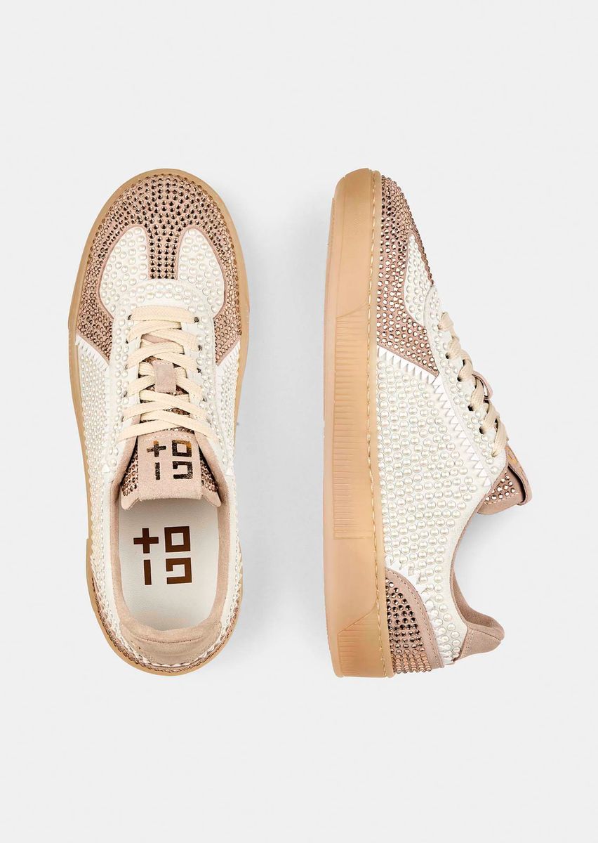 Sneaker mit Perlen- und Strassbesatz