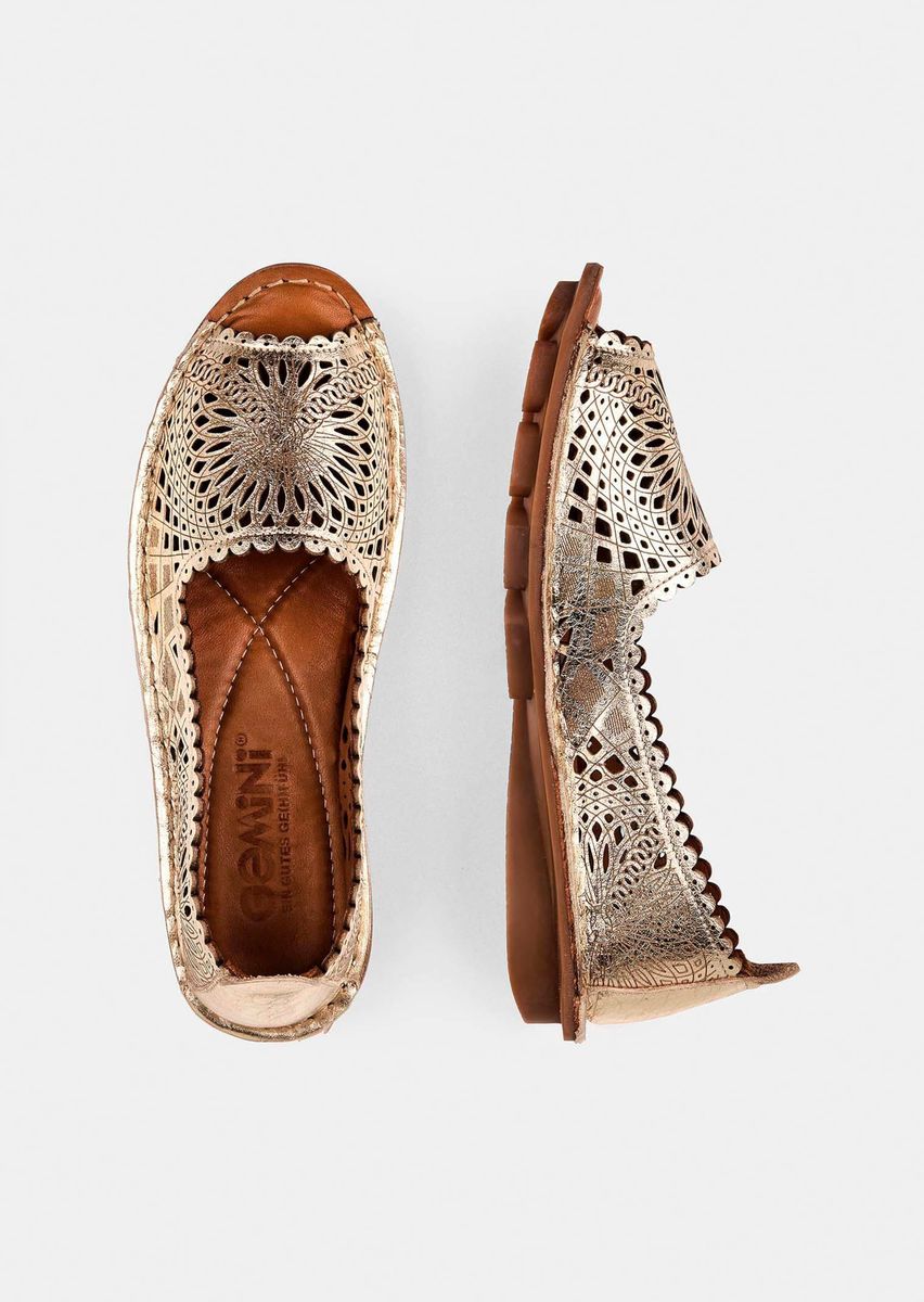 Filigrane Perforierte Peep-Toe Ballerinas