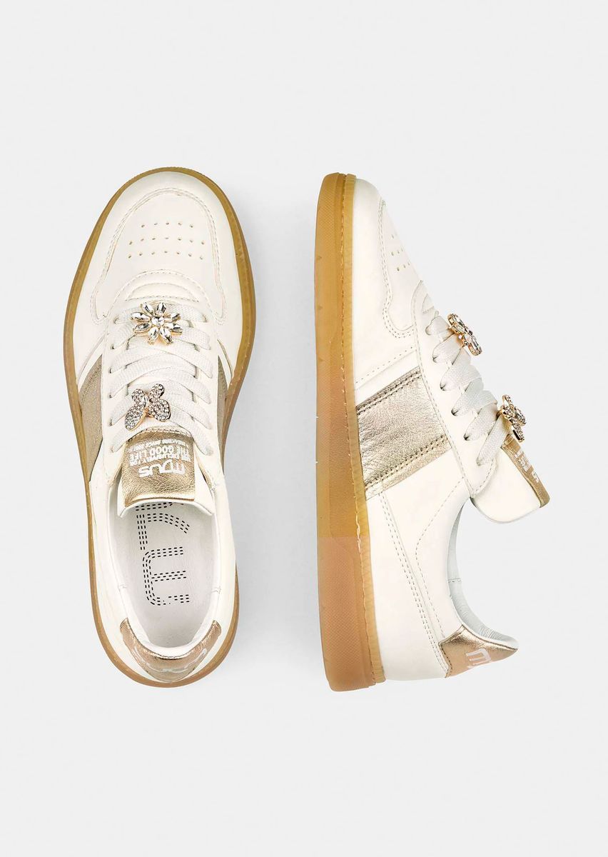 Leder-Sneaker mit Schmuckanhängern