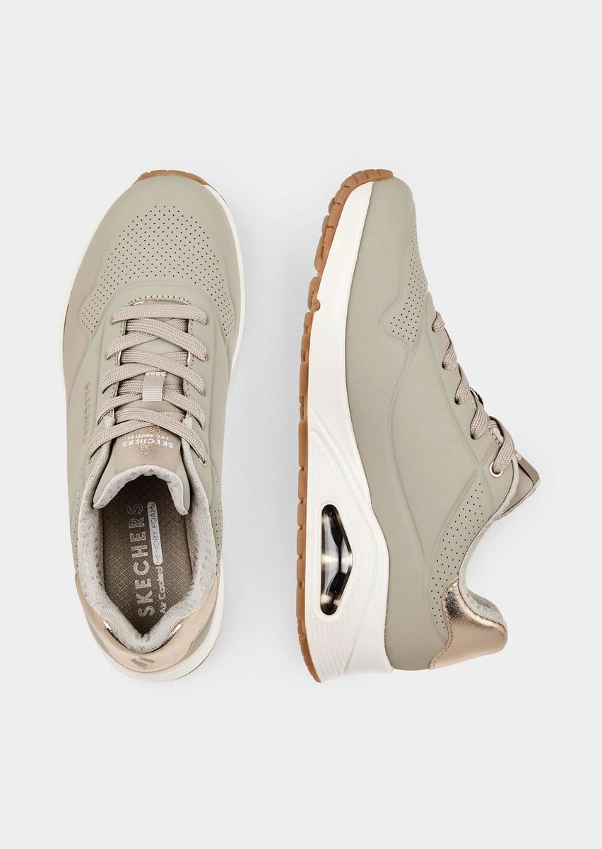 Luftgepolsterter Sneaker mit Metallic-Akzent