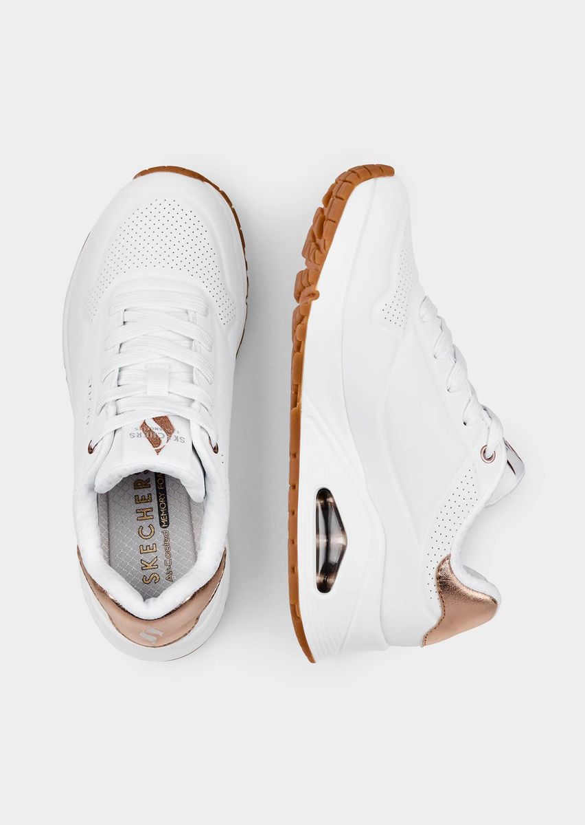Sportliche Schnürsneaker mit Metallic-Akzenten
