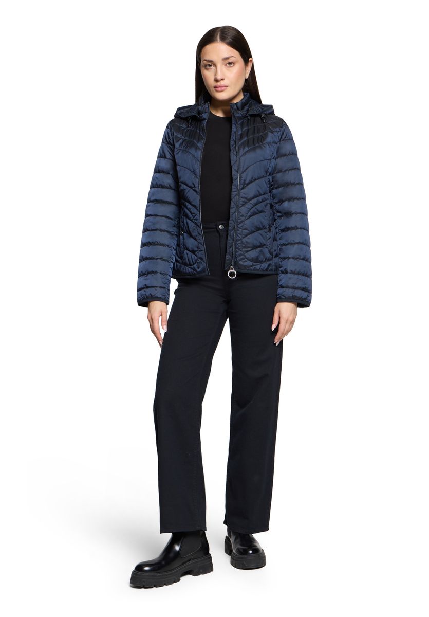 Leicht wattierte gesteppte Outdoorjacke